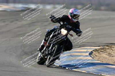 media/Jan-09-2022-SoCal Trackdays (Sun) [[2b1fec8404]]/Turns 9 and 8 (920am)/